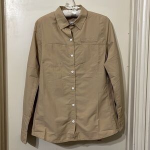 NWT Small Women's Long-Sleeve Classic-Fit Outdoor Shirt with Chest Pockets